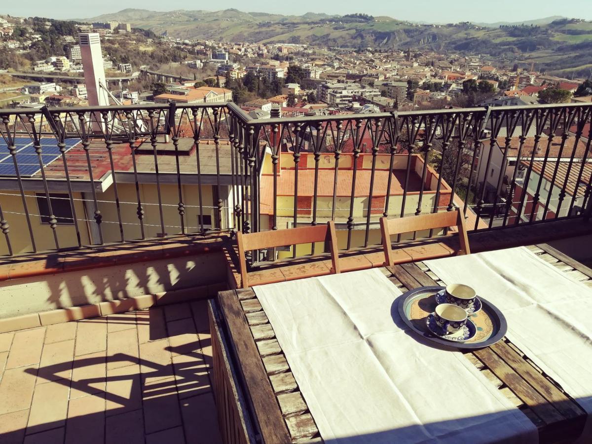Apartamento Casa Rubini Teramo Exterior foto